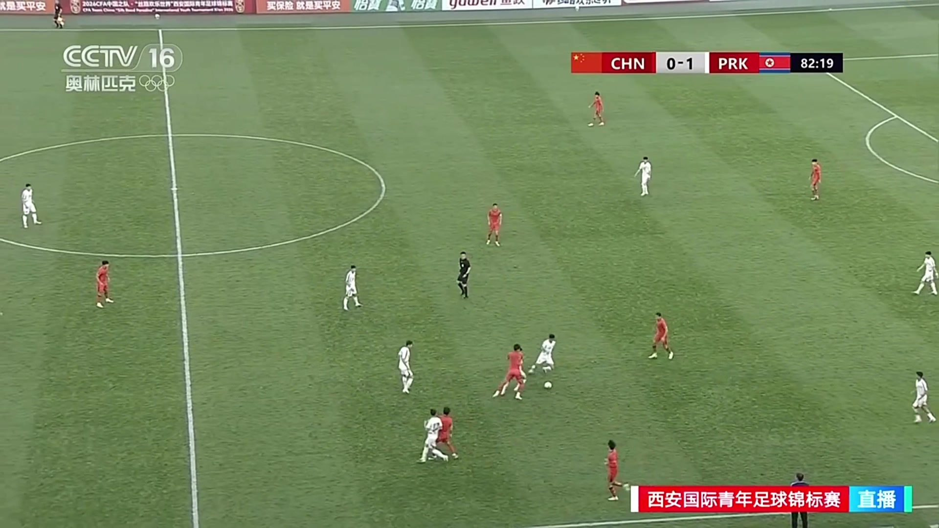 U23國足球員停球3米外隨后被朝鮮球員連續一腳傳遞配合