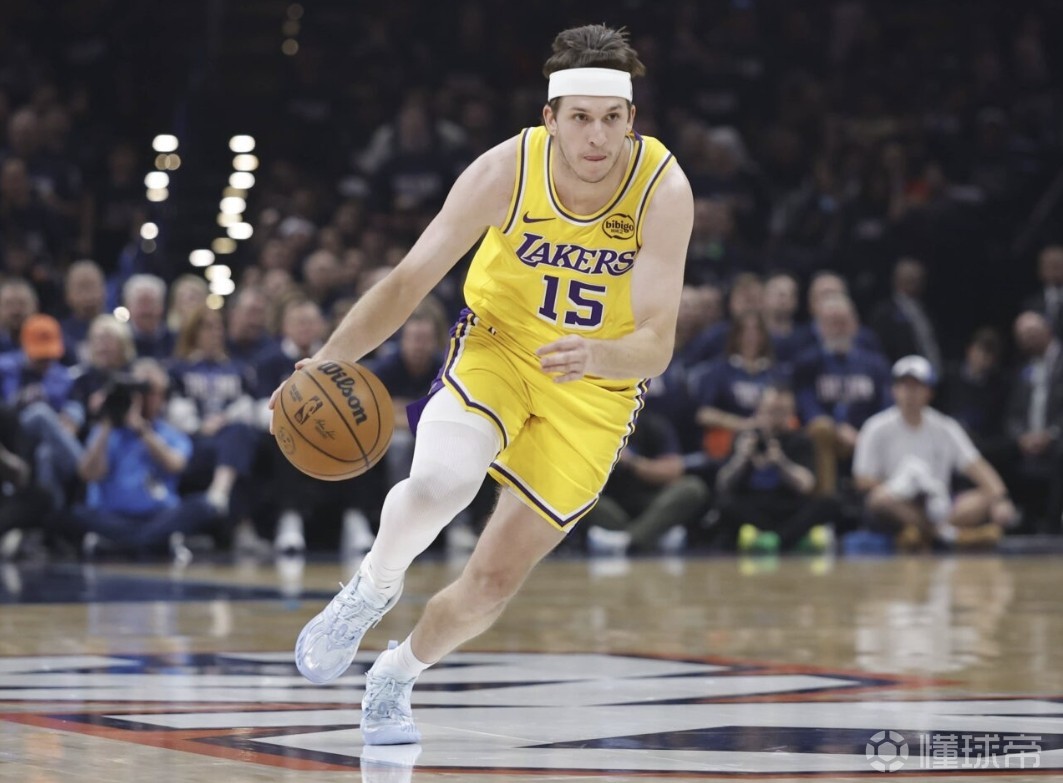 里夫斯：NBA中打高爾夫前三是我、庫里和基斯珀特，湖人第二是布朗尼