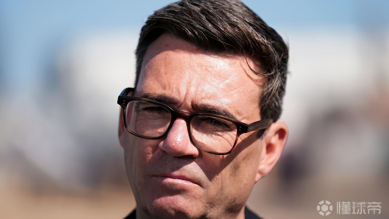 ESPN：英國首相伯納姆是埃弗頓球迷，揭幕戰他會坐進董事包廂